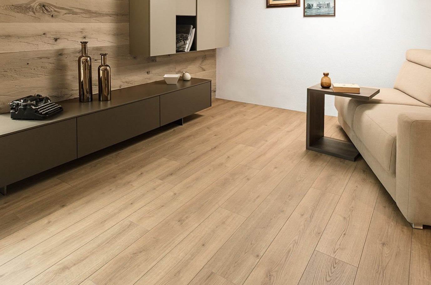CHAMONI OAK (4.29sqf/16.08sqf.box)