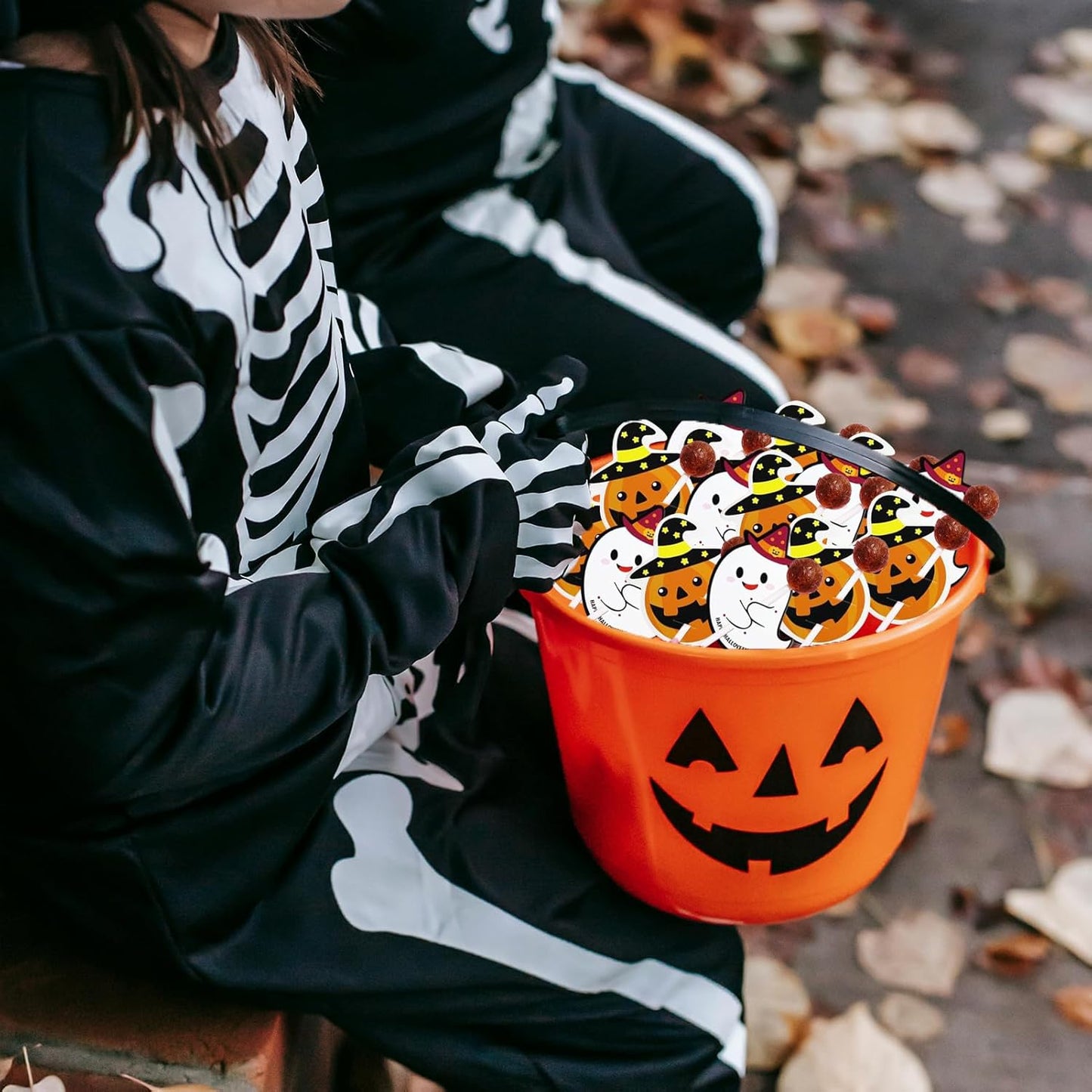 100 Pcs Halloween Lollipop Jam Chocolate Candy Holder Paper Cards Creative DIY Pumpkin Ghost Sugar Card Wrapping for Halloween Party Gift Accessories Decorations