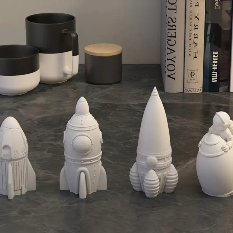 L21E Silicone Mold for Moon Space Figure Easy to Use Silicone Mold for Making Astronautic Crafts Table Decors Ornament