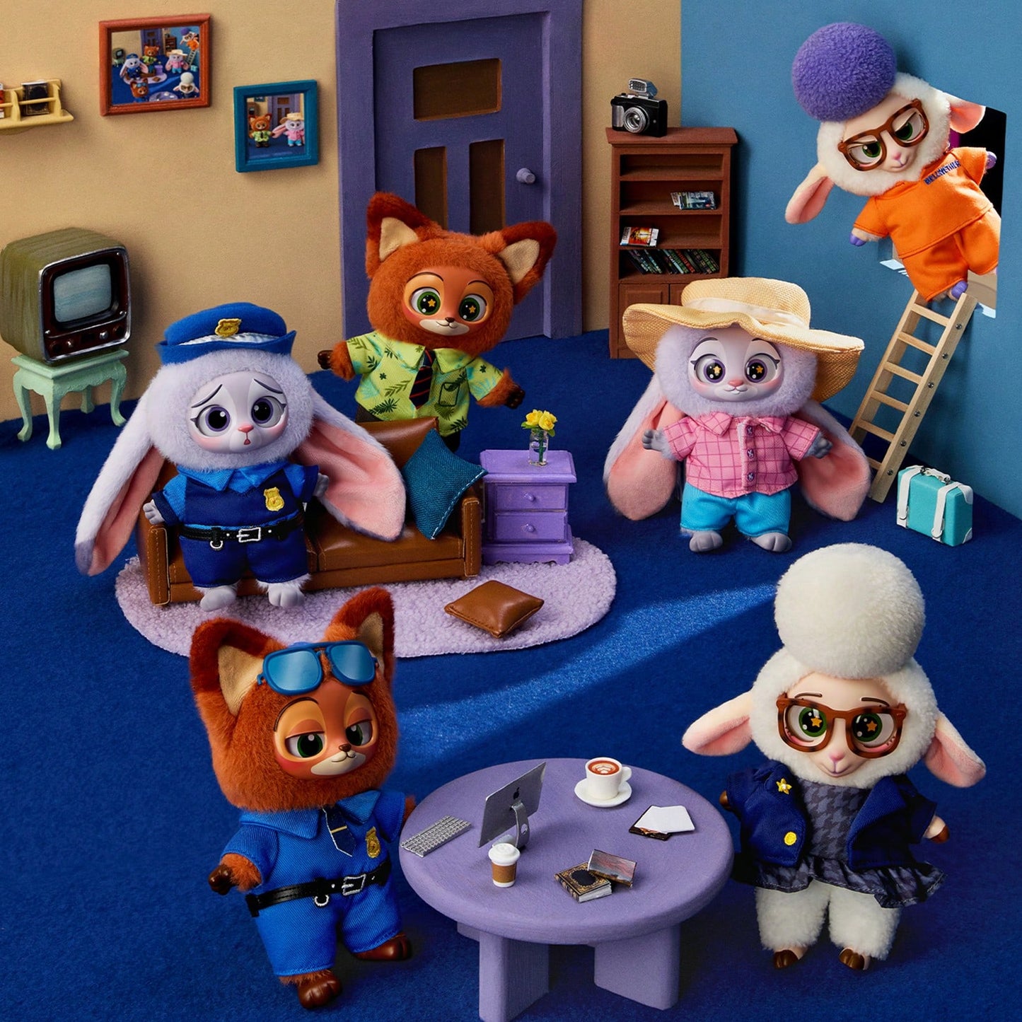 🦊 MINISO Disney Zootopia Series Blind Box – Vinyl Mystery Collectible Figure (1 Random Box)