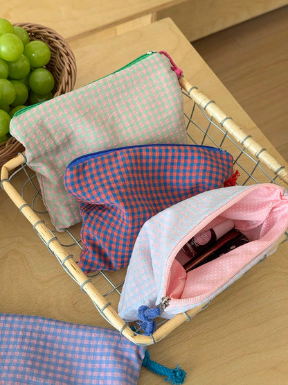 👜 Minimalist Plaid Makeup & Toiletry Organizer Bag – Travel Cosmetic Storage Pouch for Women(Four-piece Set)