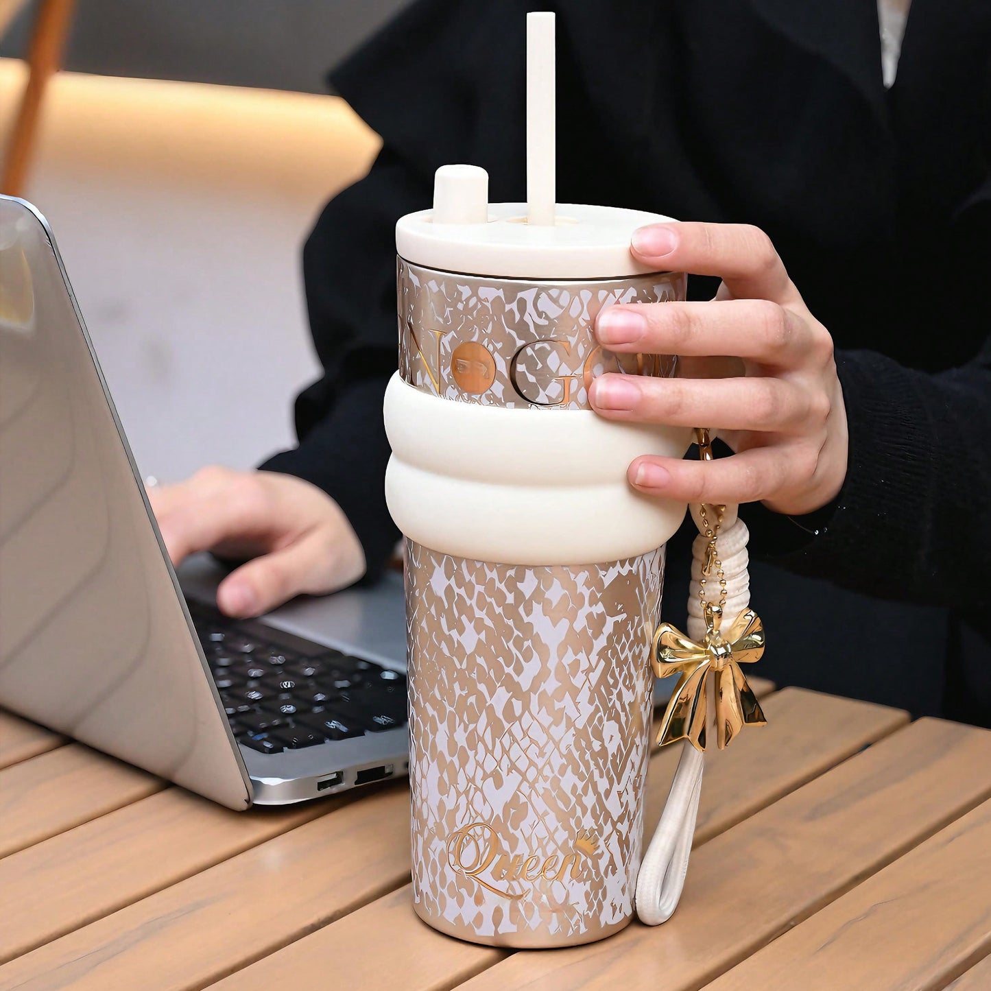 🥤 24oz Stainless Steel Tumbler – Leak-Proof Insulated Travel Mug with Lid & Straw