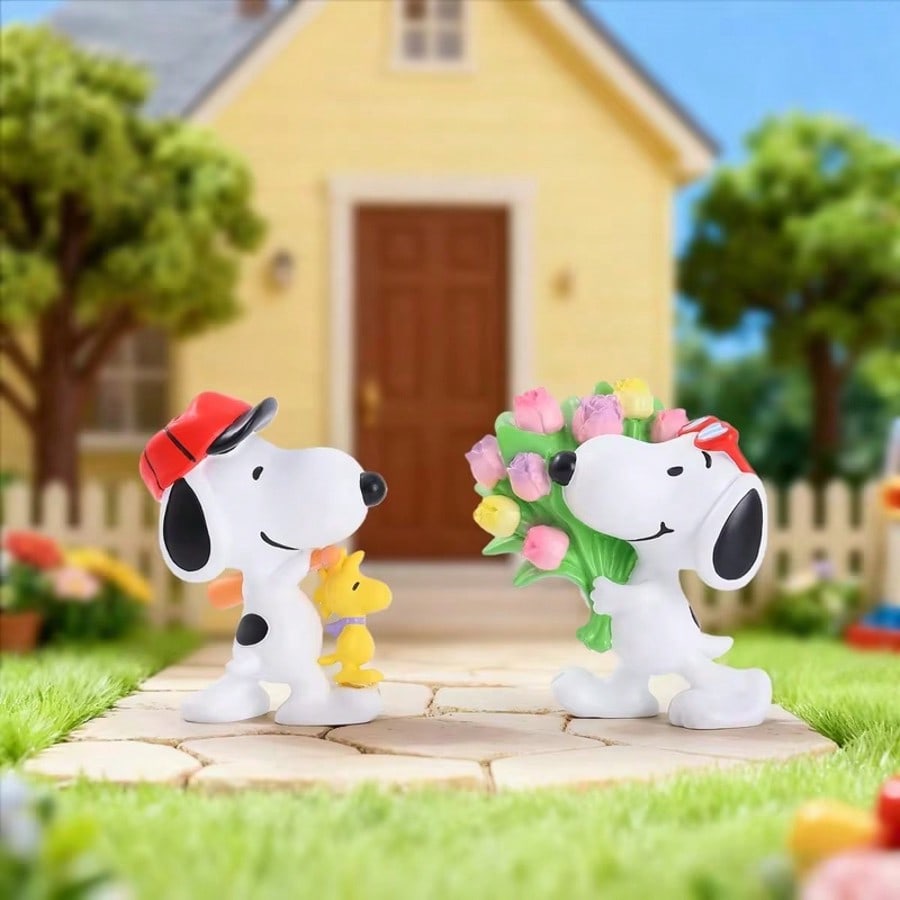 🐾 SNOOPY Vintage Peanuts Handmade Mystery Box – Mini Collectible Figurine (1 Random Style)