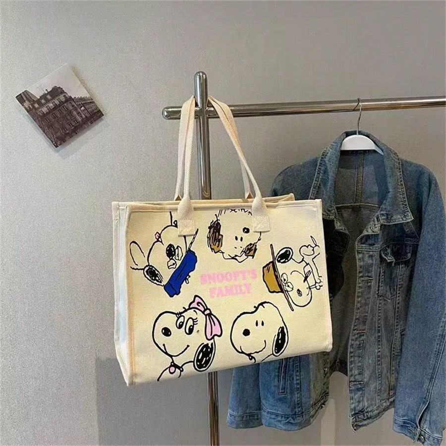Snoopy Casual Large Capacity Canvas Shoulder Tote Bag, Suitable For Students And Commuting
