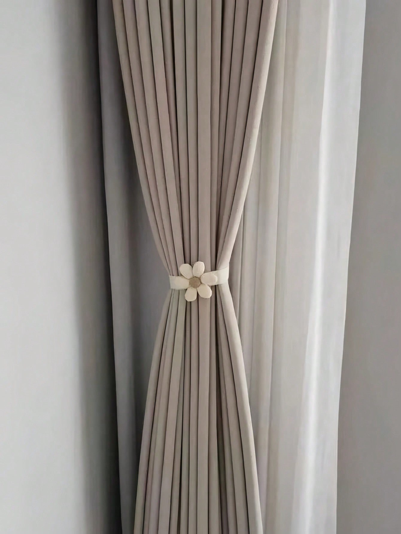 🌼 45cm Floral Curtain Tieback – Decorative Curtain Holdback Rope for Home Décor (1 Piece, White)