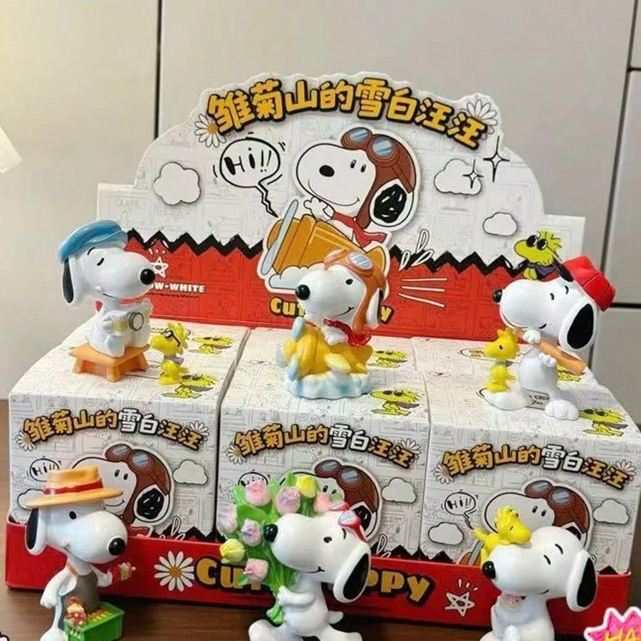 🐾 SNOOPY Vintage Peanuts Handmade Mystery Box – Mini Collectible Figurine (1 Random Style)