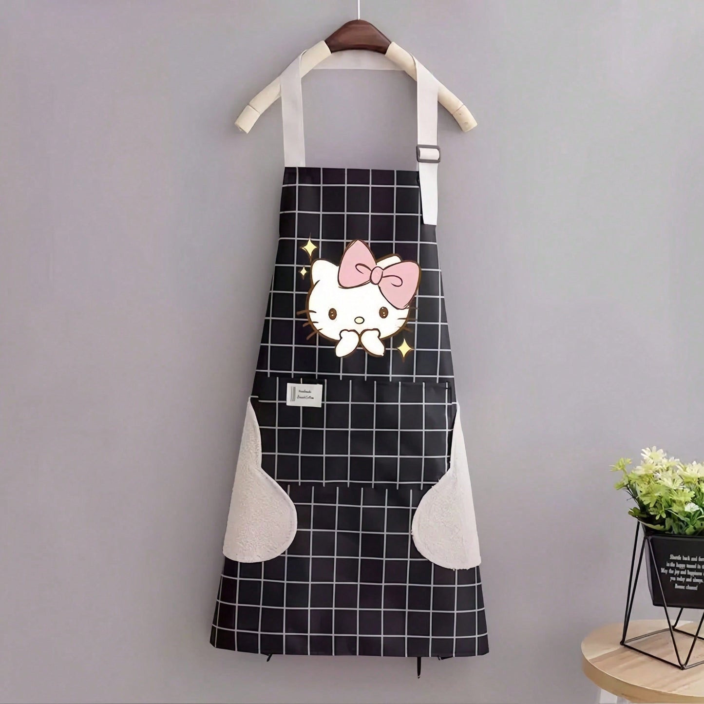 🎀 Hello Kitty Waterproof Apron – Adjustable Kitchen & Craft Apron with Pockets