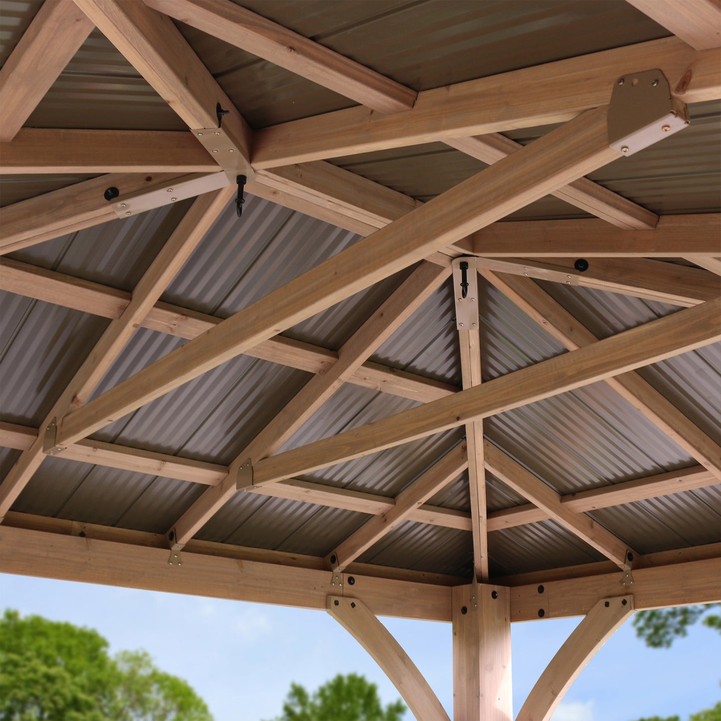 12' X 10' Gazebo with Aluminum Roof